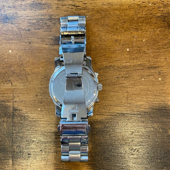 Michael Kors silver men’s watch - Picture 4 of 4